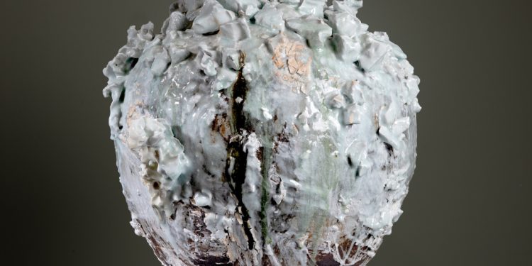 Woolley and Wallis ceramics auction